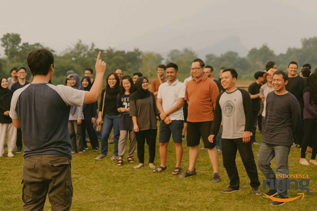Peserta berkumpul sebelum acara perusahaan dimulai