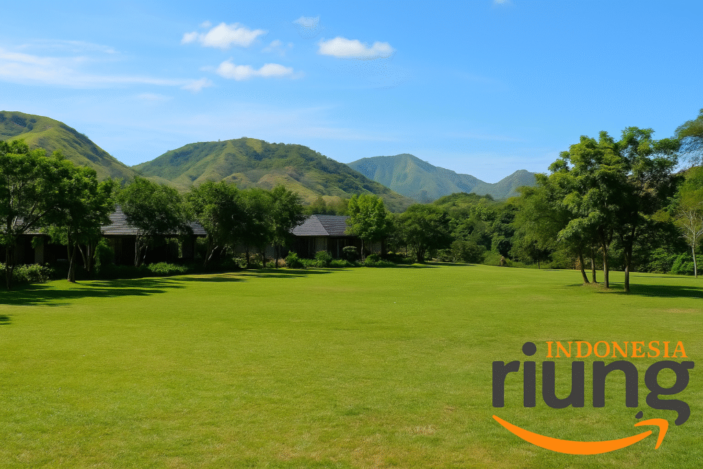 Area outdoor hotel dengan pemandangan bukit