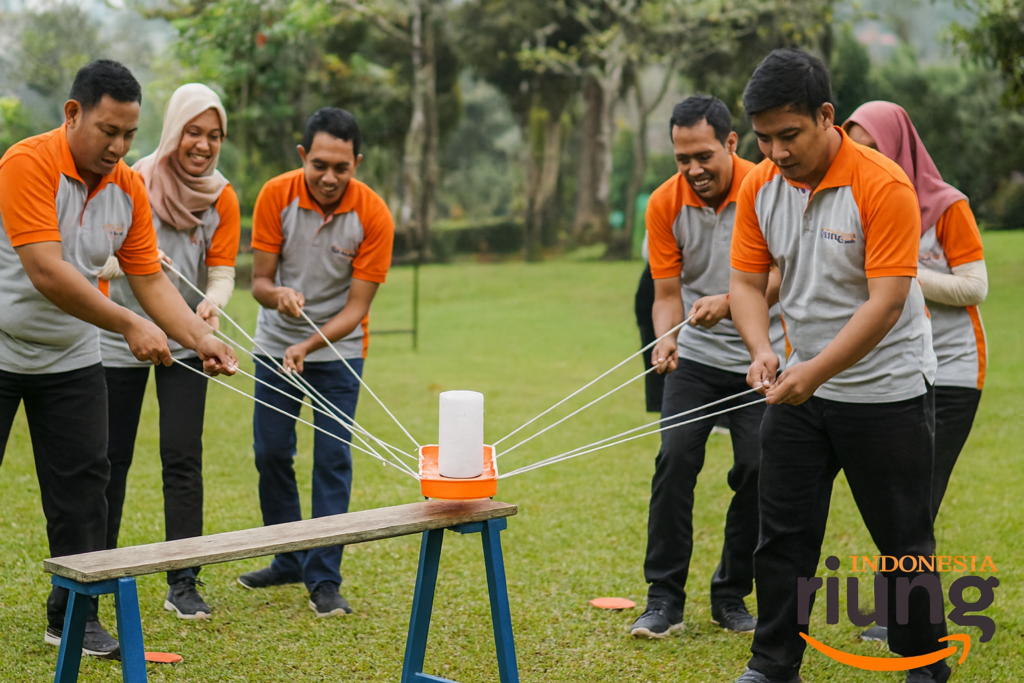 Kegiatan outbound perusahaan di area hijau Citra Cikopo Hotel Puncak