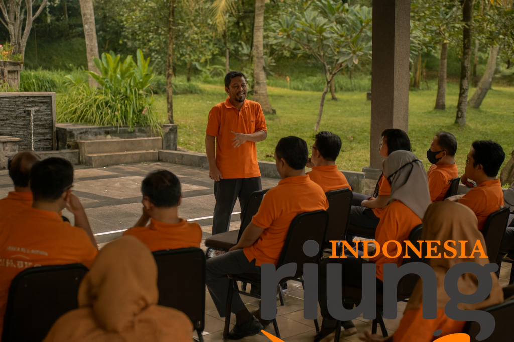 Briefing peserta dengan fasilitator sebelum acara dimulai