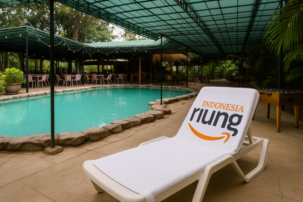 Area kolam renang The Pinewood Cisarua