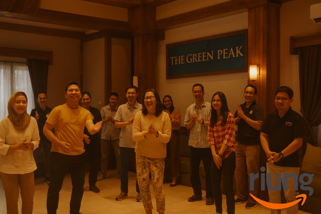 Kegiatan gathering perusahaan di area indoor The Green Peak Puncak
