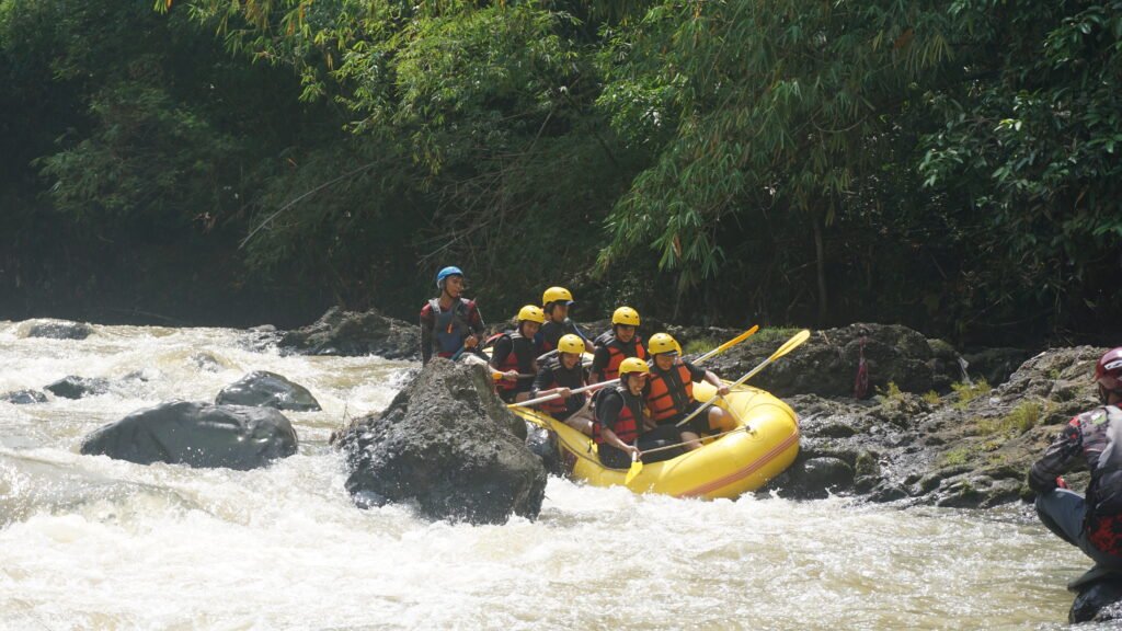 Rafting Cisadane menjadi wisata populer di Bogor