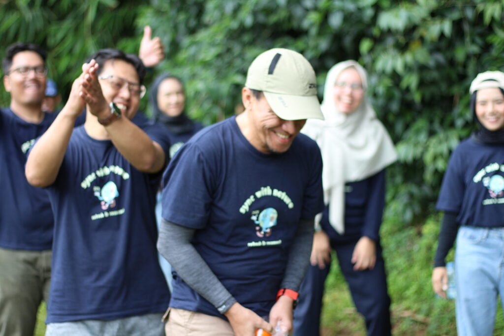 Outing perusahaan di JSI Resort Megamendung