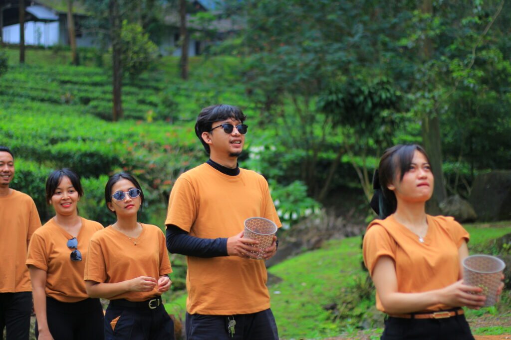 Gathering Perusahaan yang seru dan hangat di Ciloto Indah Permai