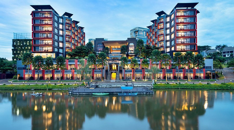 Aston Sentul Lake Resort & Conference Center