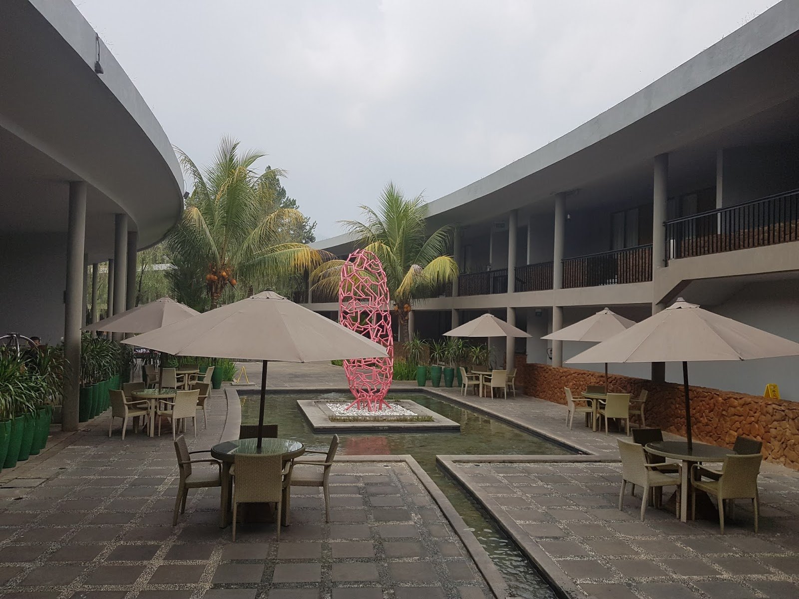 Break Area Harris Hotel Sentul