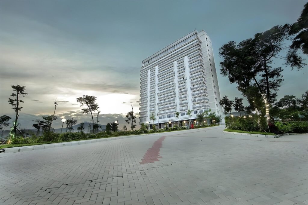 "Hotel Gathering Bogor Green Forest dengan pemandangan alam pegunungan yang indah"