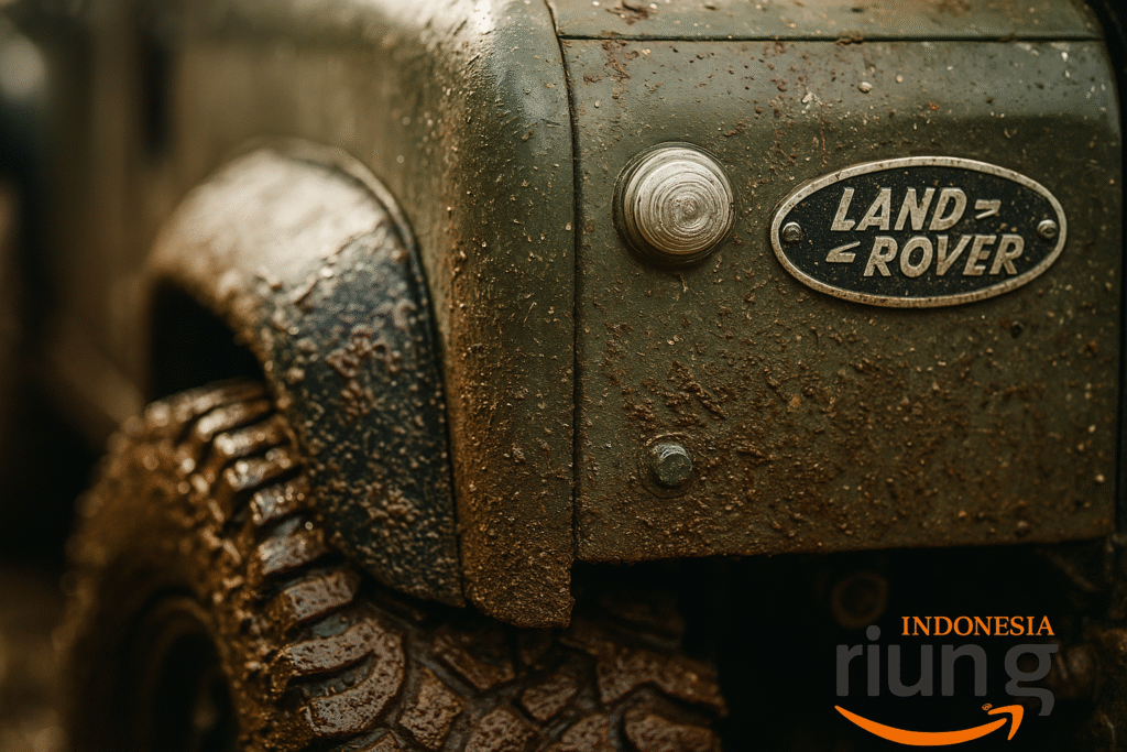 Jeep melintas jalur Bodogol saat gathering tim