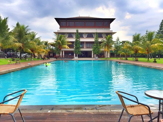 Review Jimmers Mountain Resort Cisarua