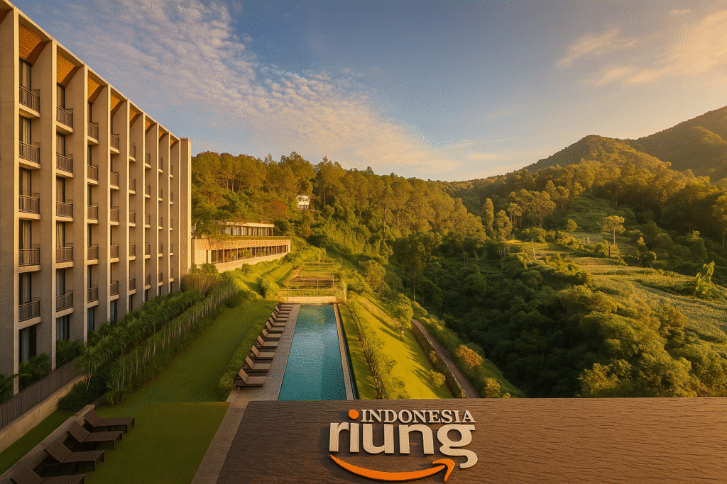 Kolam renang outdoor Grand Aston Puncak dengan panorama pegunungan dan udara sejuk khas Puncak.