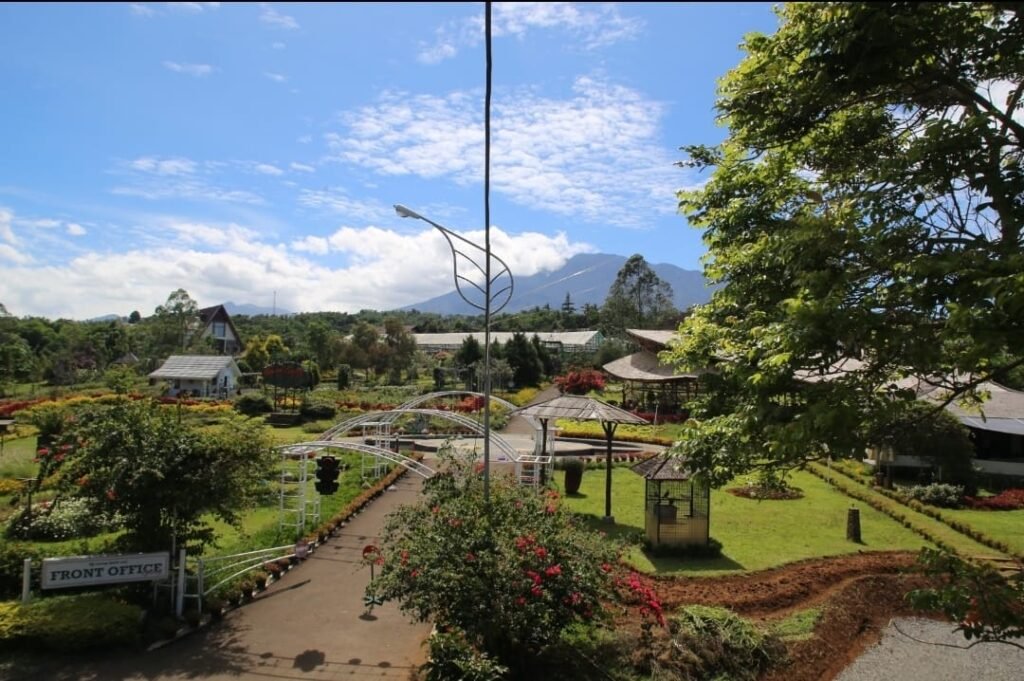 Lapangan dan ground outbound Camp Hulu Cai Bogor berkapasitas besar