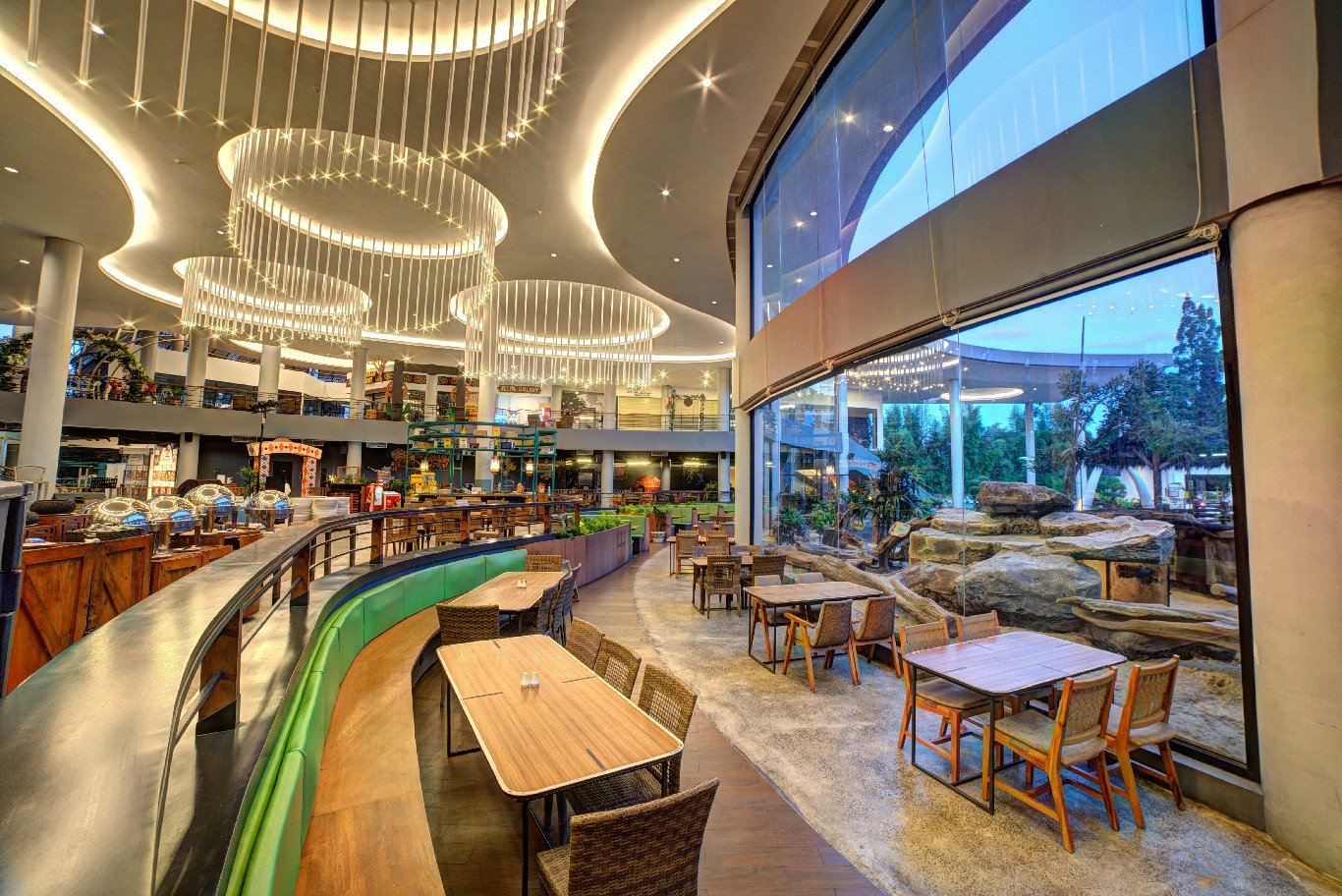 Restoran Royal Safari Garden