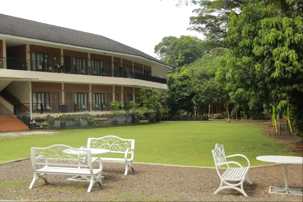 Paket Gathering Outing Outbound di Saung Dolken Resort