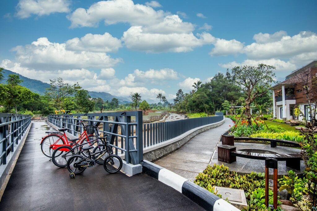 Fasilitas Teras Bhumi Puncak